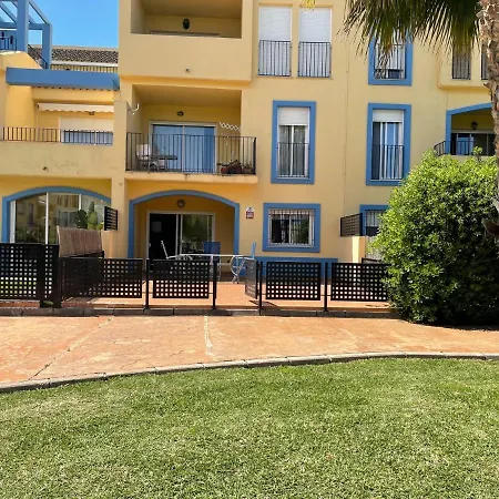 Paradise-serviden Apartment *